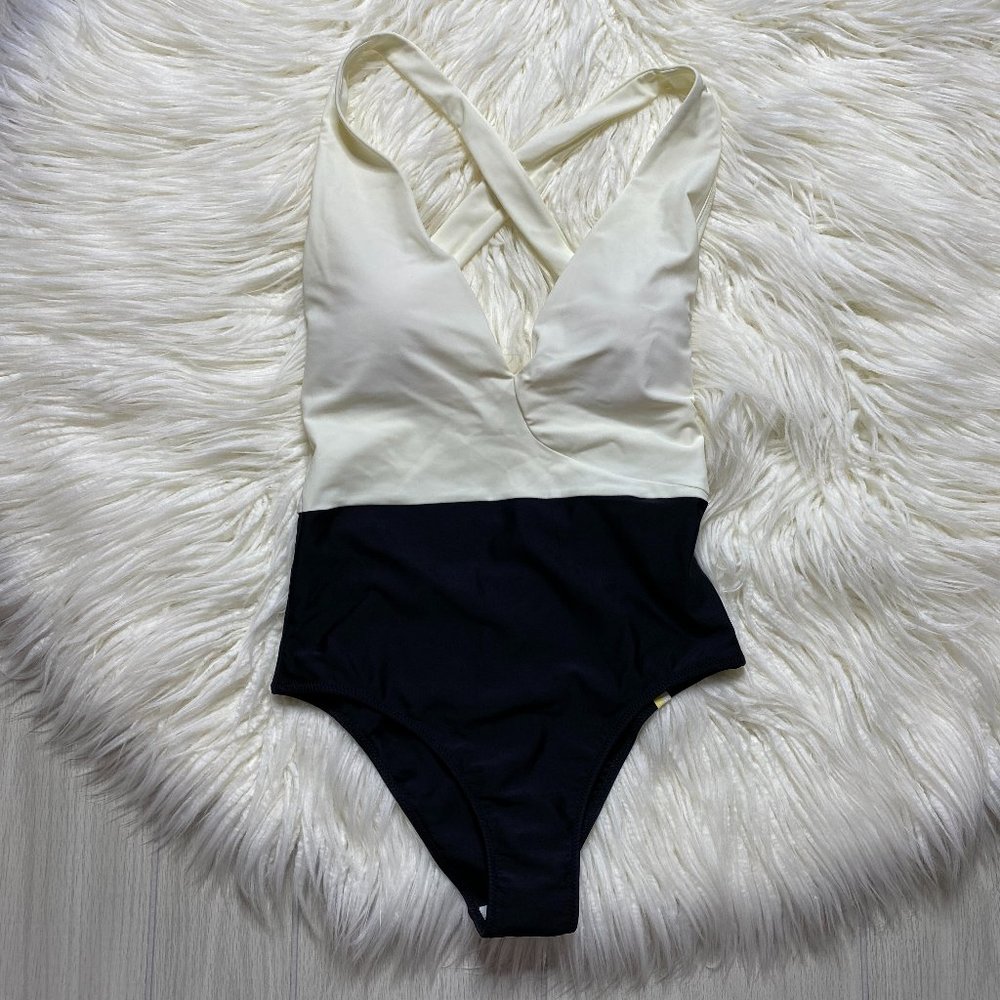 SUMMERSALT Deep Dive One Piece Swimsuit Sea Urchin White Sand Cups Cross Back 4